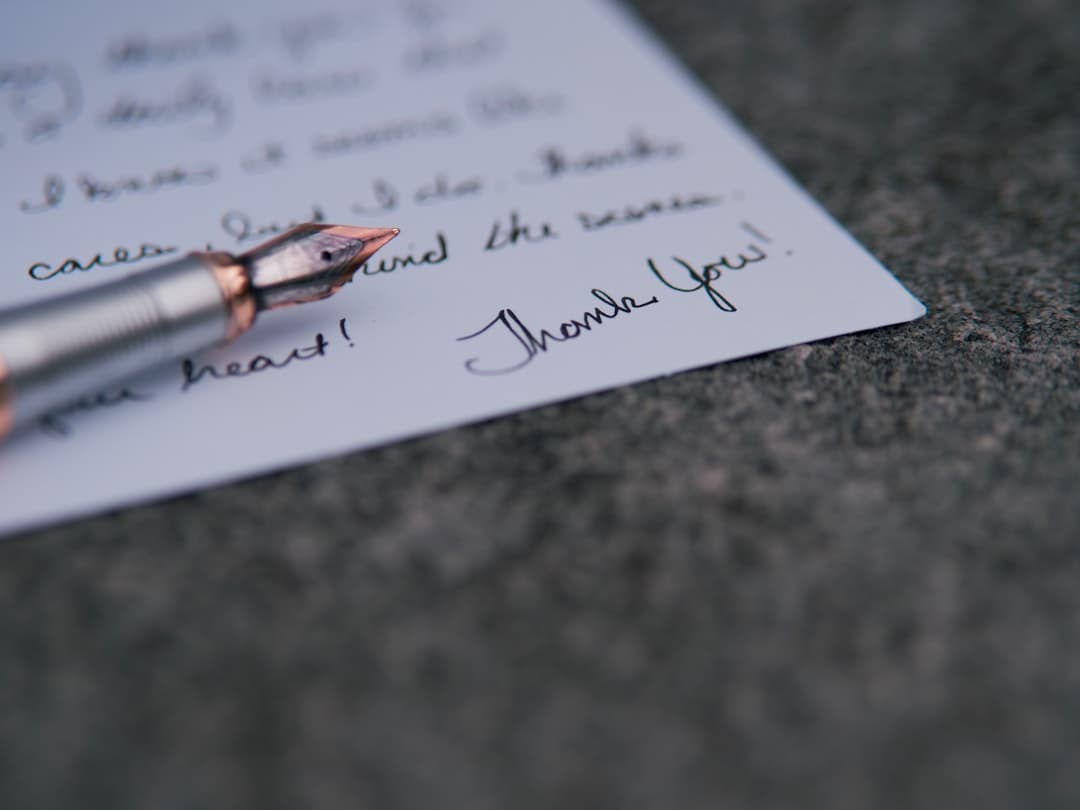 What to Write in a Birthday Card — Hero Image
